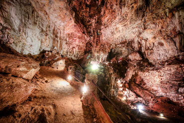Bothongo Wondercave