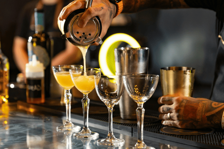 Cocktail Masterclass: Mixology 101