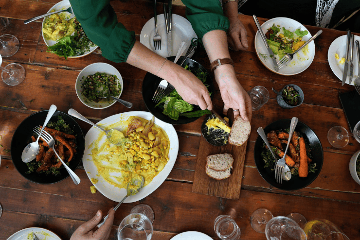 Reverie Social Table