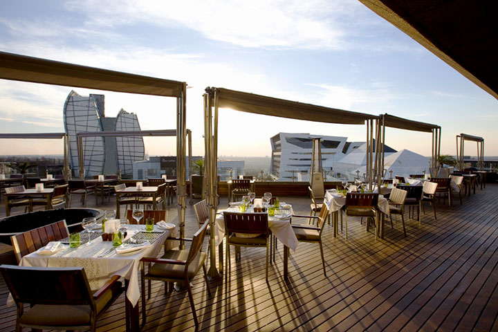 San Deck Bar & Restaurant