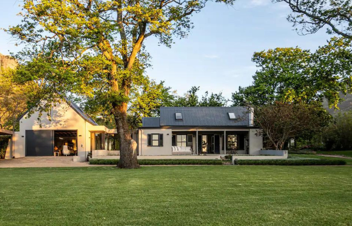 Farm Keerweer Manor House