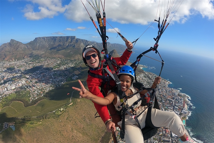 Hi5 Paragliding
