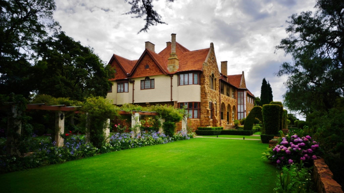 Tour and Picnic At Northwards Mansion