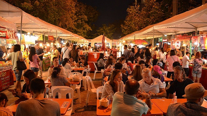 The Stables Moonlight Market