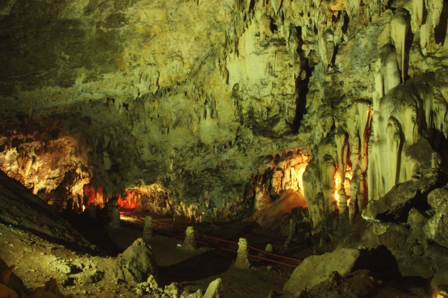 Bothongo Wondercave